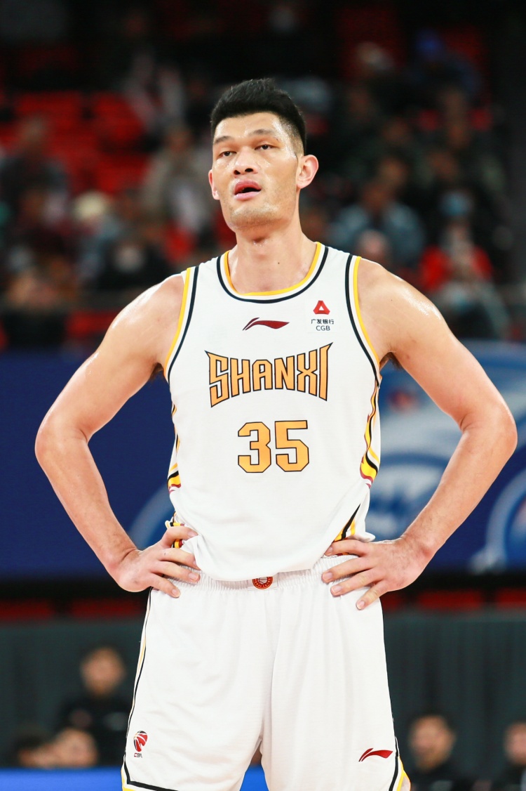 手感不佳！葛昭宝全场8投1中得到2分2篮板2助攻
